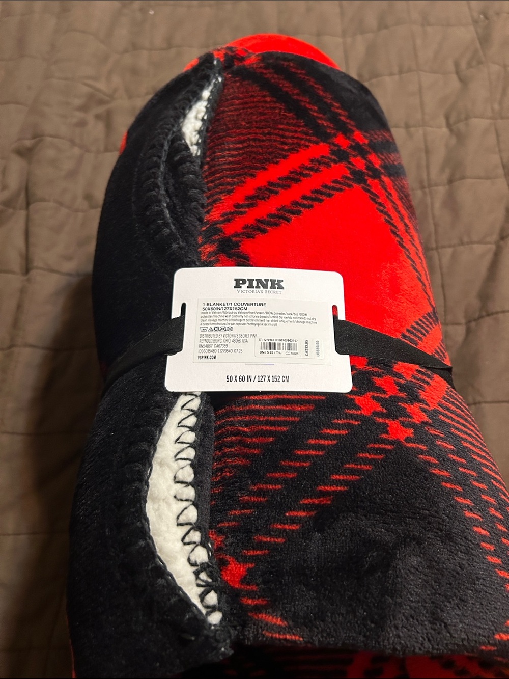 PINK Victoria's Secret Red and Black Plaid Sherpa Throw Blanket